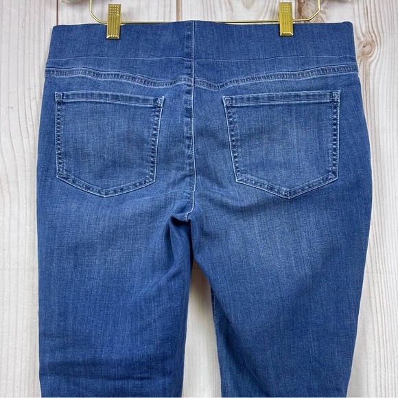NYDJ Lift Tuck Cropped Jeans Cool Embrace Pull On Stretch Straight Leg Capri 8P - Picture 5 of 15
